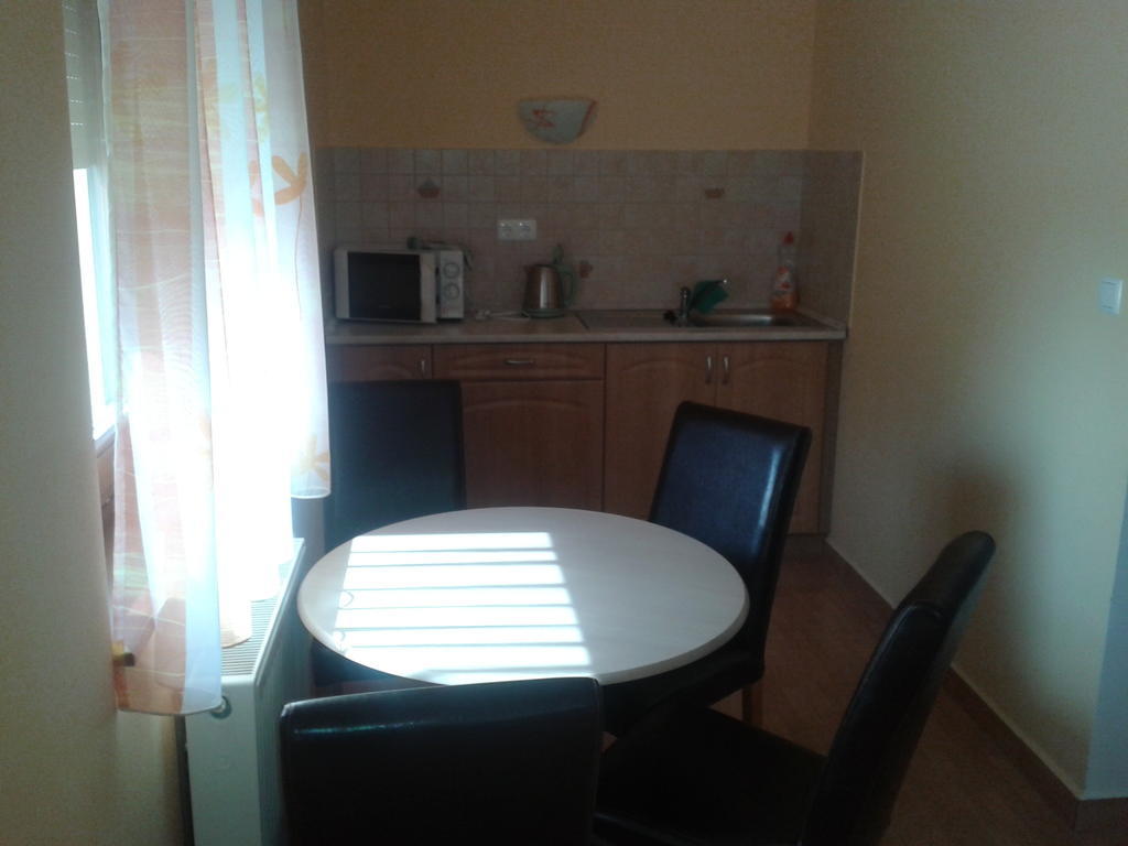 Zsira Hatarmenti Vendeghaz חדר תמונה